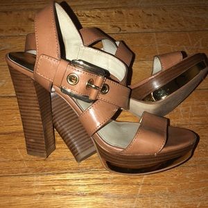 Michael Kors Block heels luggage 8